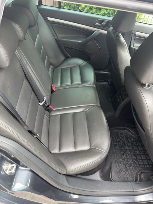 Skoda Octavia 2  1.6 4x4
