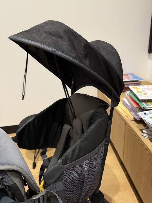 Rucsac drumetii pentru carat copilul Deuter