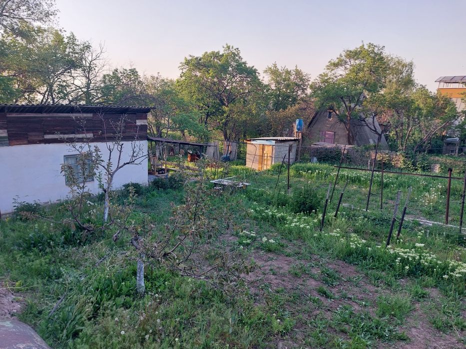 Продам дачу в с/о Ветеран -9  в 27км по верх. Жандосов.трассе