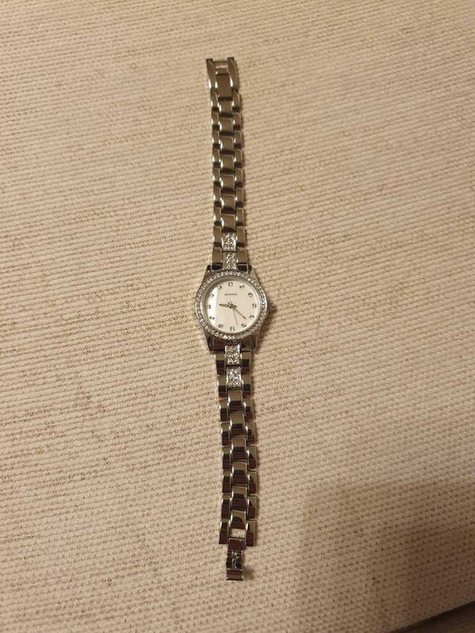 Нов сребърен часовник секонда модел 2841