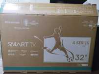 Hisense 32 на запчасти samrt tv новое, на экране полосы.
