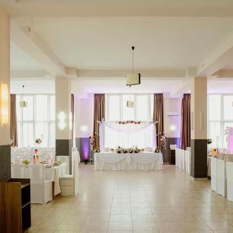 Cabana / Pensiune de inchiriat cu ciubar , sauna