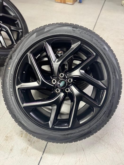 Set Jante+ Cauciucuri Range Rover sport 2023-prezent R22 285/45
