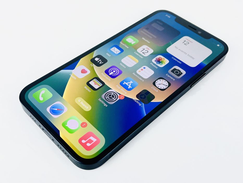 Apple iPhone 12 64GB Black Отличен! Гаранция!