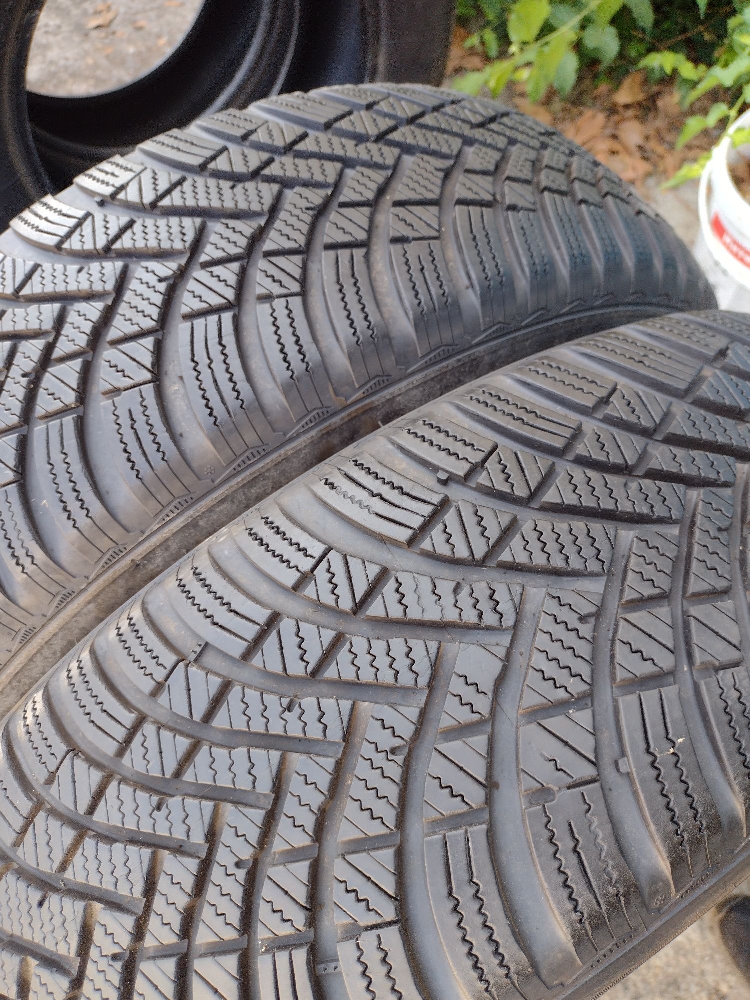 Топ състояние 2бр.215/70/16 Hankook RS3 suv dot2622