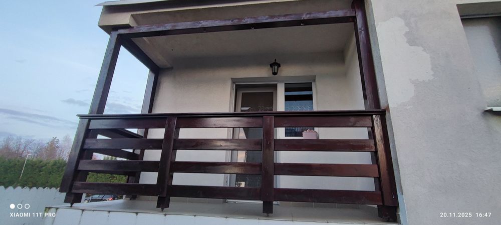 Vând structură de lemn pentru balcon / terasă.