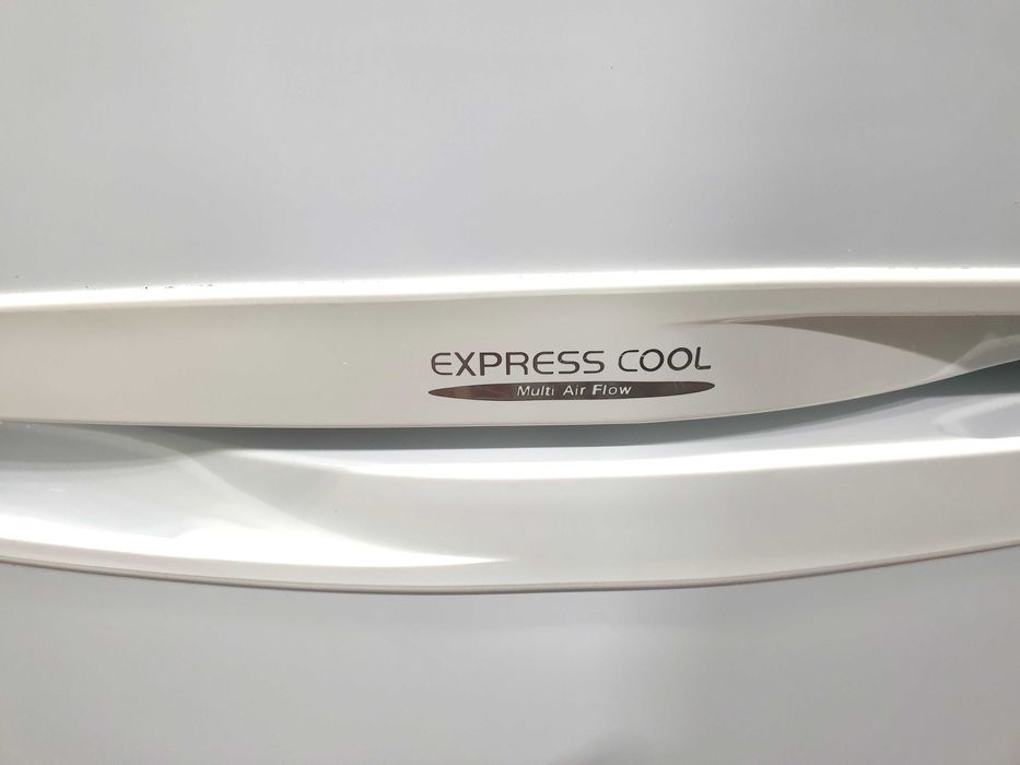 Combina Frigorifica LG Total No Frost Multi Air Flow 303 L