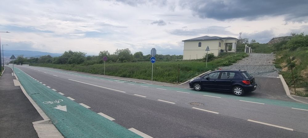 De închiriat (vanzare) casa pe Valea Fânațelor 300 mp