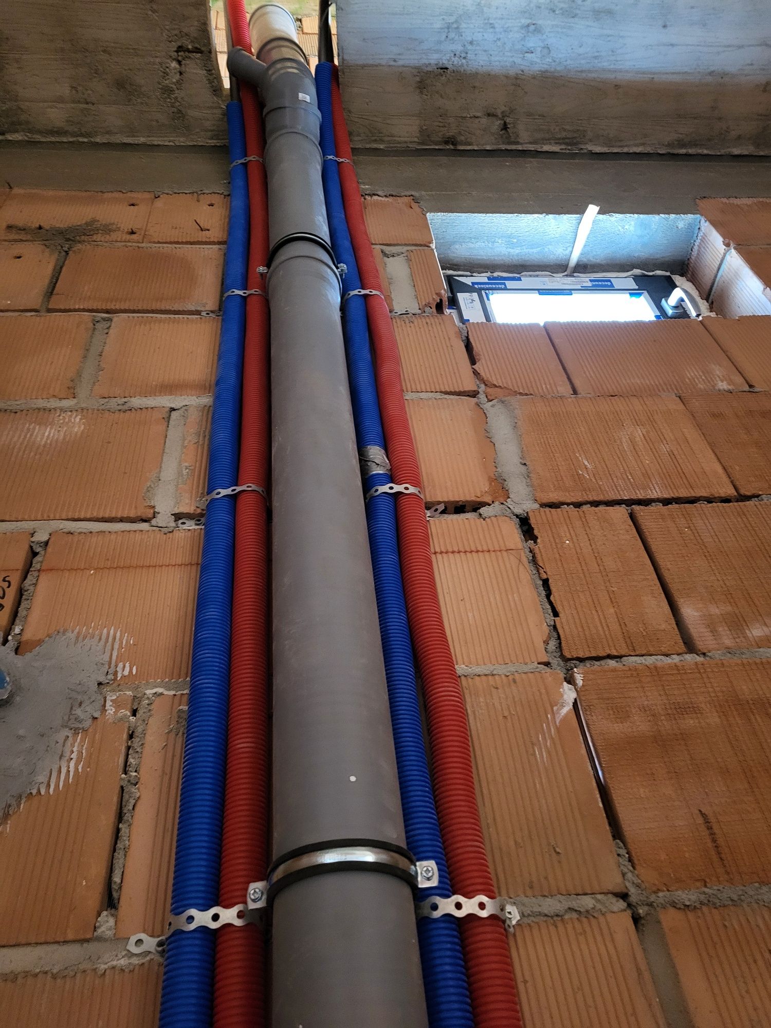 Instalator / Electrician