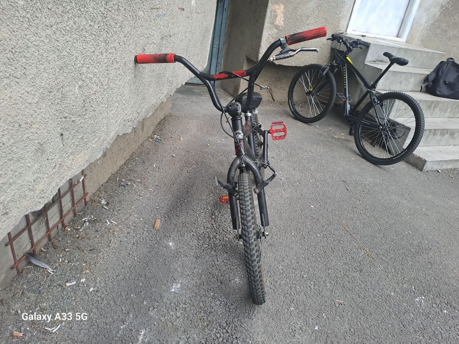 Vând urgent!!! BMX+Bicleta  cadou