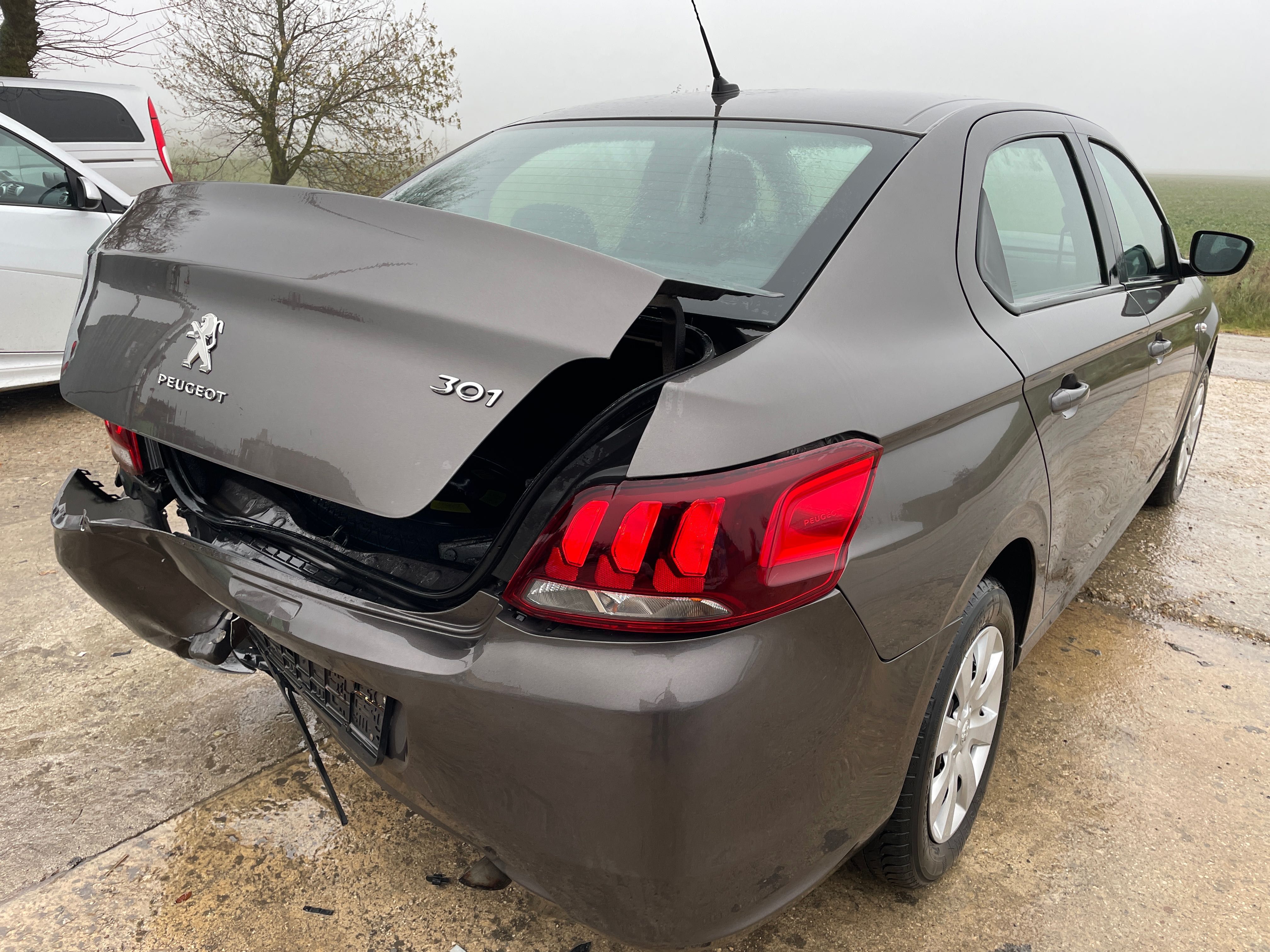 Peugeot 301, 1.5 BlueHDI, 102 кс. двигател YHY  скоростна кутия STT