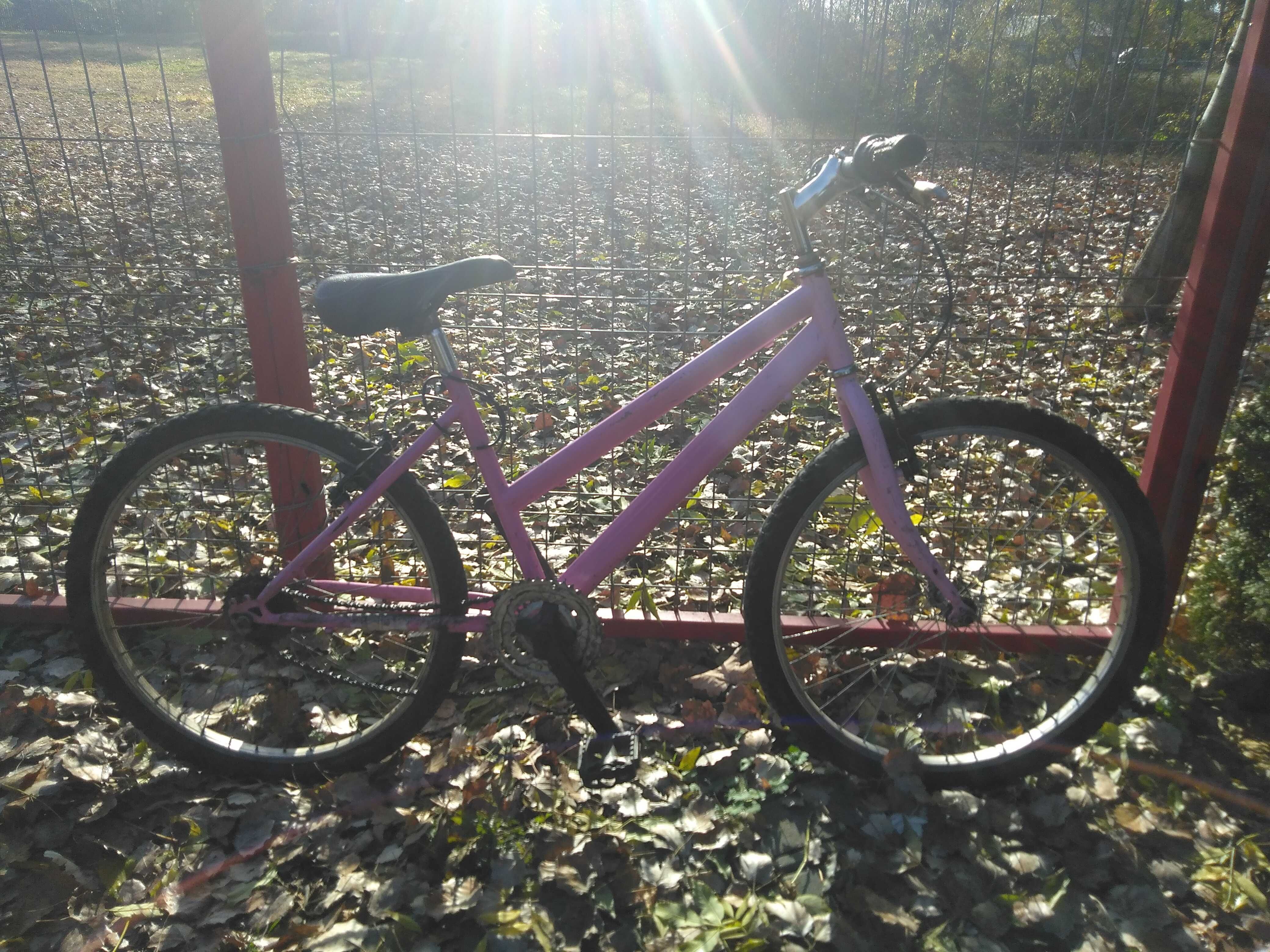 Bicicletă roz pentru adult(damă)