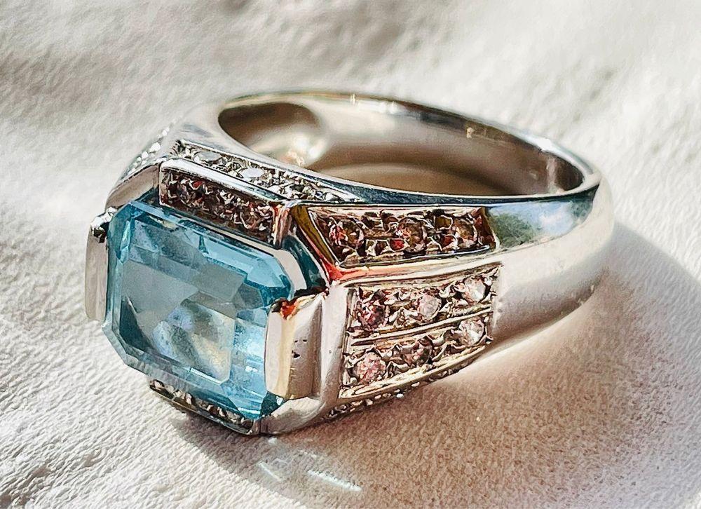 Inel aur 18 k acvamarin  natural de  Brazilia si diamante naturale