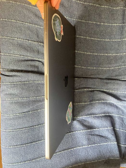 Macbook Pro M1 2020 în stare excelentă
