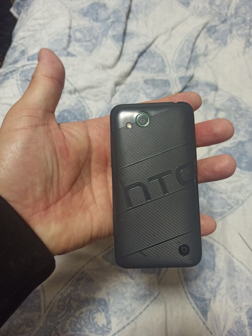 Продаётся HTC T 327 d ikkita sim kartali kichik qulay telefon