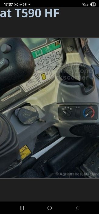 Vand bobcat sau schimb  +- diferenta