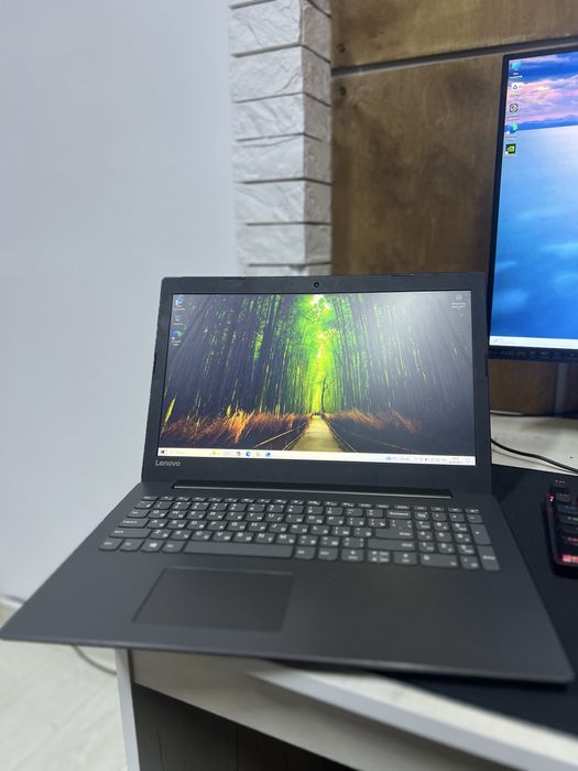 Ноутбук Lenovo IdeaPad 3 / i3-7100 / 8GB