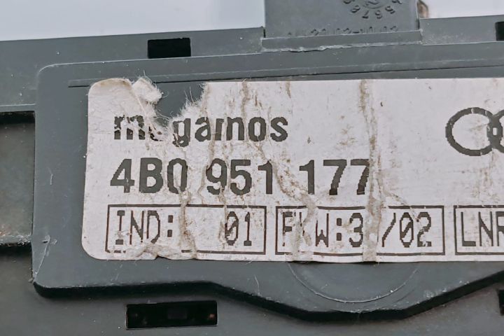 Senzor alarma 4B0951177 Audi A6 4B/C5 seria