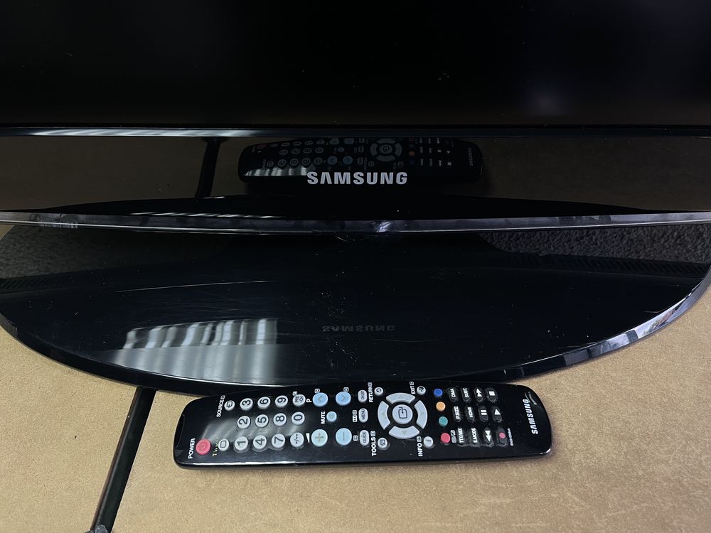 Телевизор Samsung LCD 37” - LE37R86BD