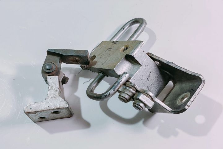 Balama  usa dreapta spate 8P4833412 Audi A3 8P