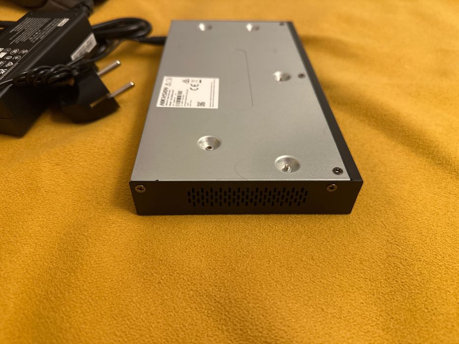 NVR Hikvision camere video