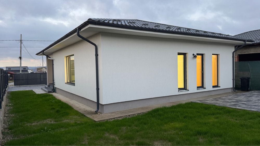 Vand Casa pe parter la cheie, Mioveni zona A-uri