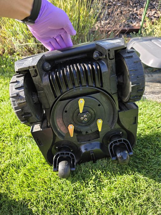 Robot tuns gazon Honda Miimo HRM40EC LIVE