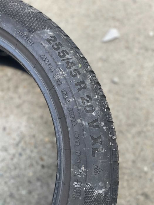 4x 255 45 20 Continental Wintercontact TS850