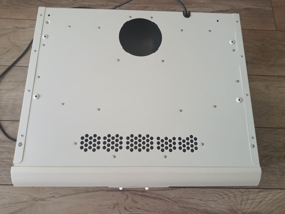 Продавам Аспиратор ТЕКА C6420