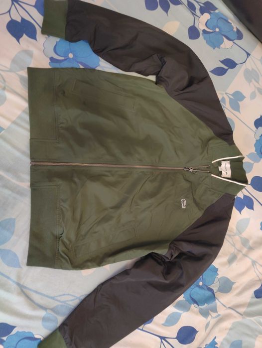 Geaca Lacoste masura M noua