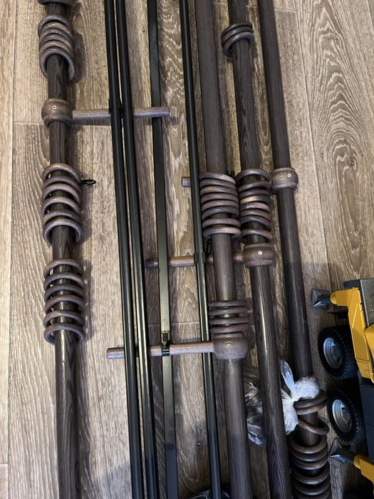 Продам деревянные карнизы