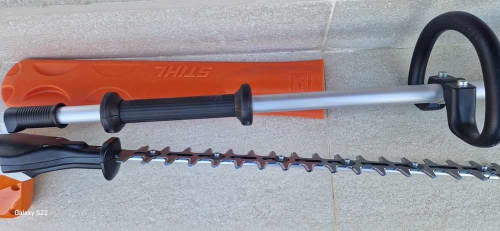 Stihl foarfeca de tuns gard viu pe acumulator