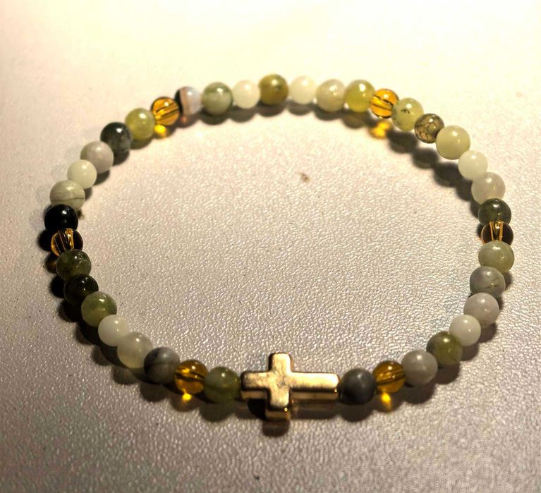 Гривни с кауза за лечение