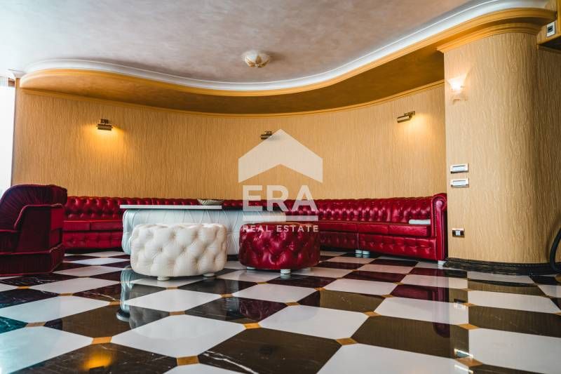 Продава се Четиристаен апартамент в Варна, Чайка - 618 кв.м за 1586 €/кв.м - Снимка #4