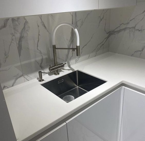 Черная нержавейка мойка кухонный