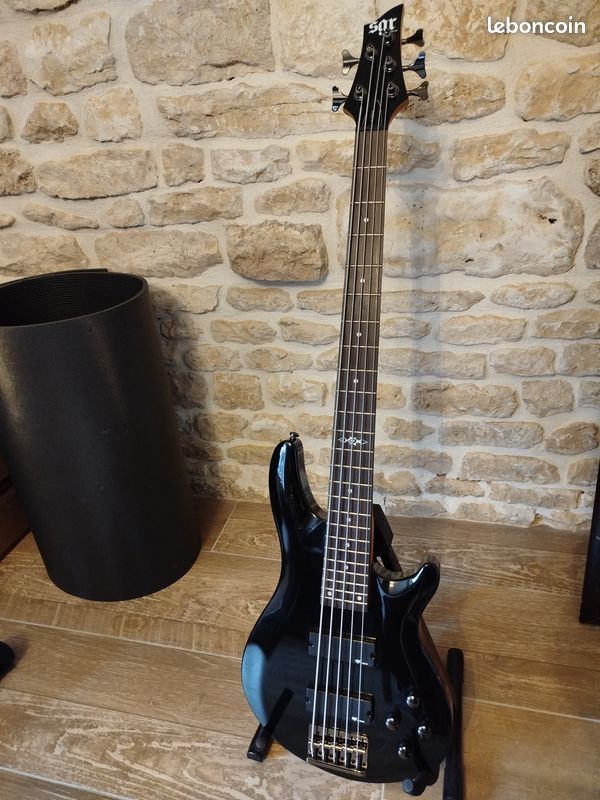 Бас-гитара Schecter SGR C-5