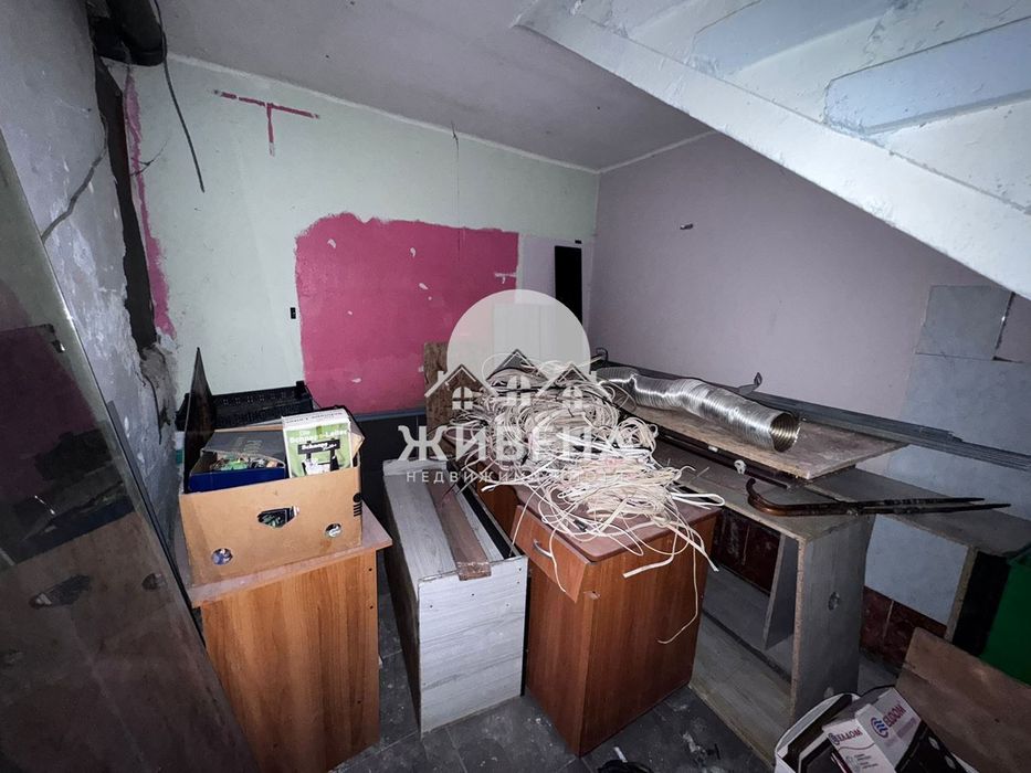 Отдава под наем помещение, заведение, 210 кв.м, Център, Варна