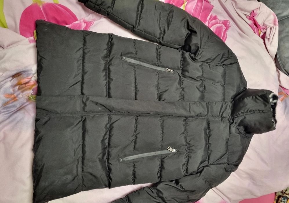 Vând geaca moncler barbati