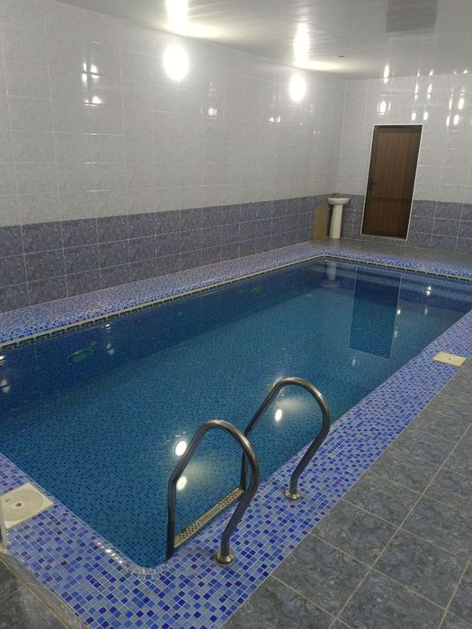 Срочно продается Сауна в Ик-ота 5 кабинок 12 соток 3 бассейна фасад 30