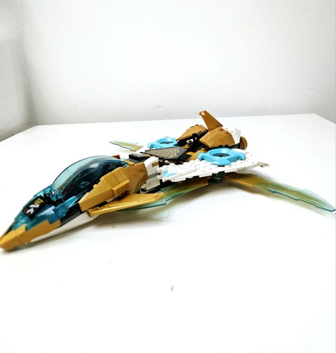 Lego Ninjago 71770 -  Zane's Golden Dragon Jet (2022)