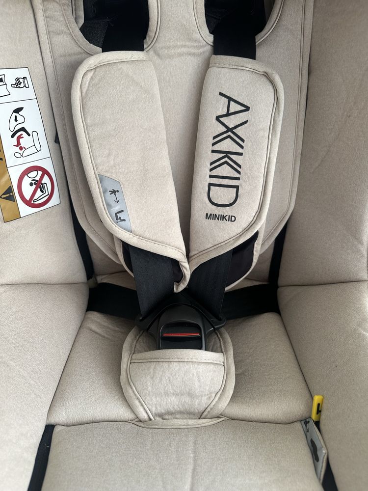 Столче за кола Axkid Minikid 4