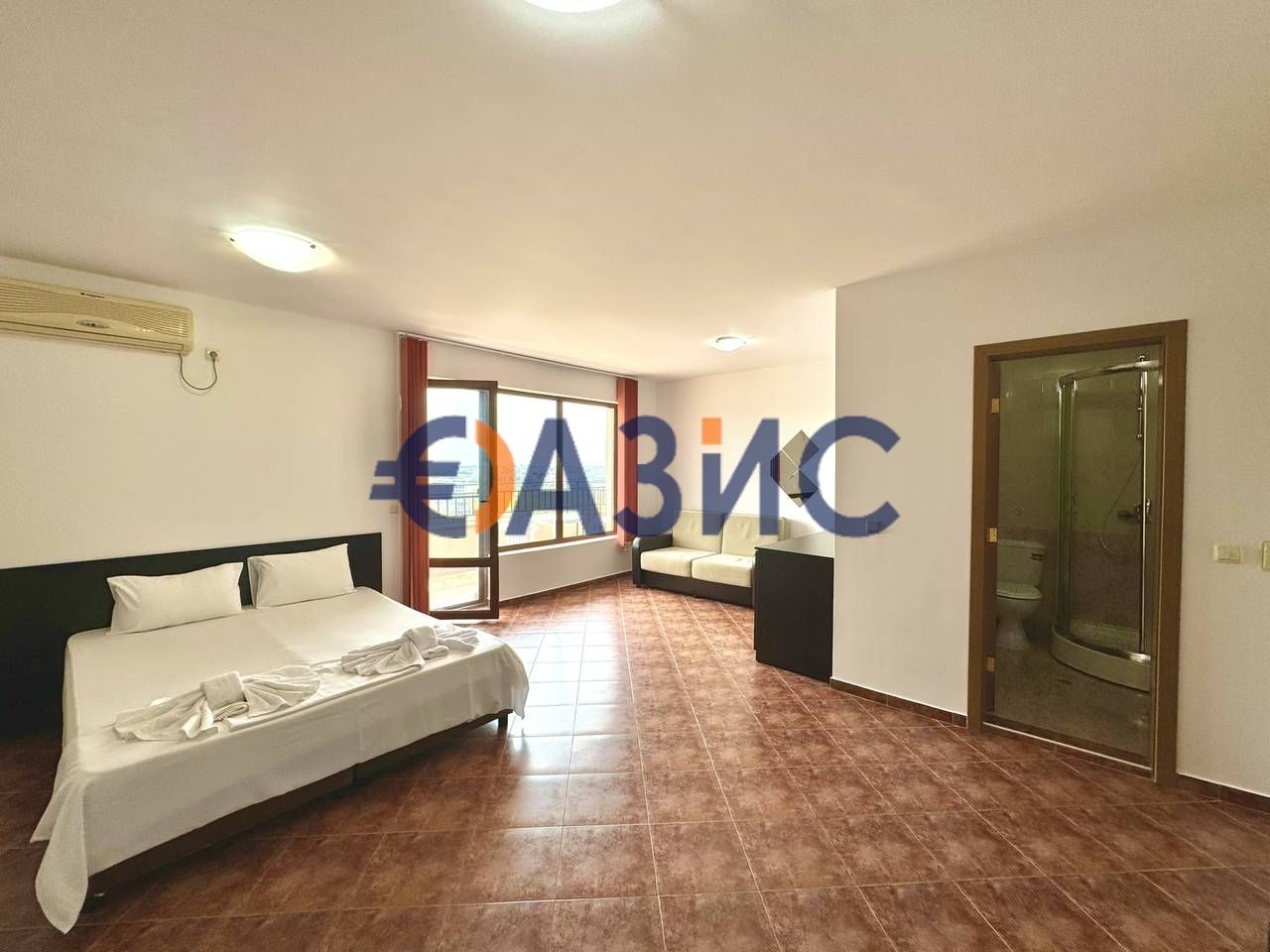 Продава се Едностаен апартамент в с. Кошарица, Област Бургас - 53 кв.м за 955 €/кв.м - Снимка #7