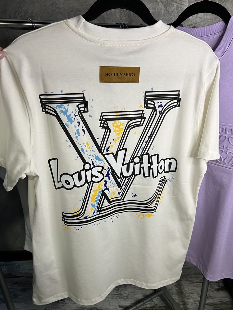 Louis Vuitton:Тениска