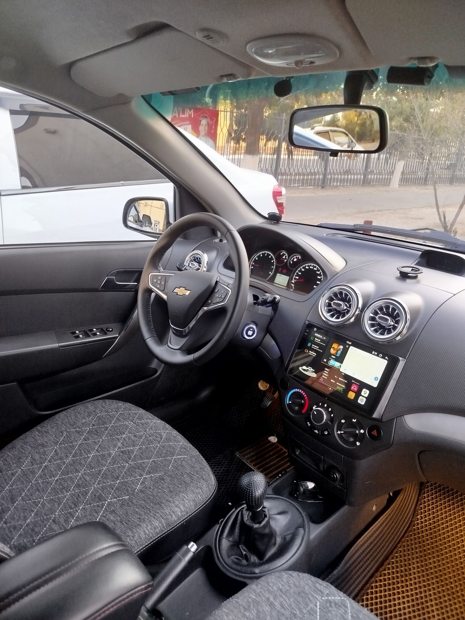 Nexia 3 2019 yil evro Metan gaz+1200$ navarot kraska toza