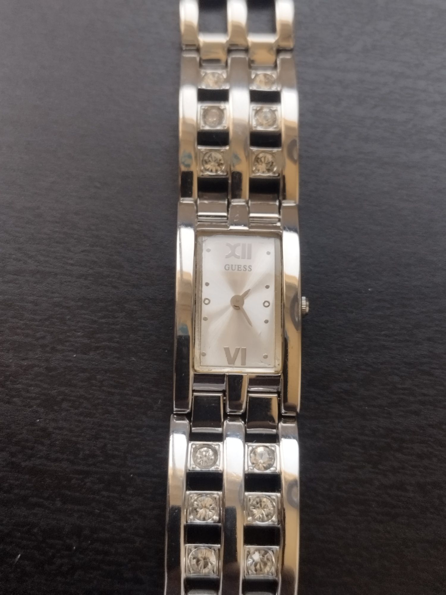 Ceas de dama Guess