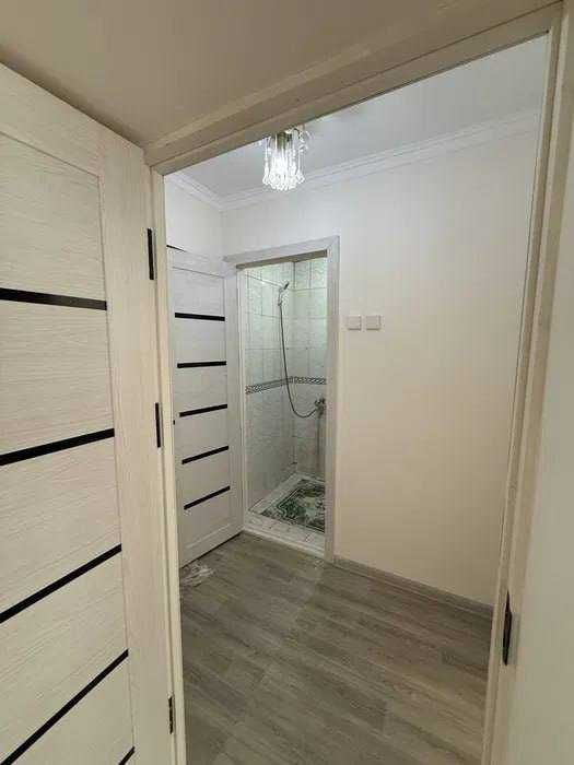 СРОЧНО !! Продаеться квартира в Яшнабаде 1/2/5 ( 30 кв/м ) Дубовая