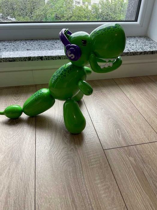 Squeakee Dino - Dinozaur interactiv de jucărie