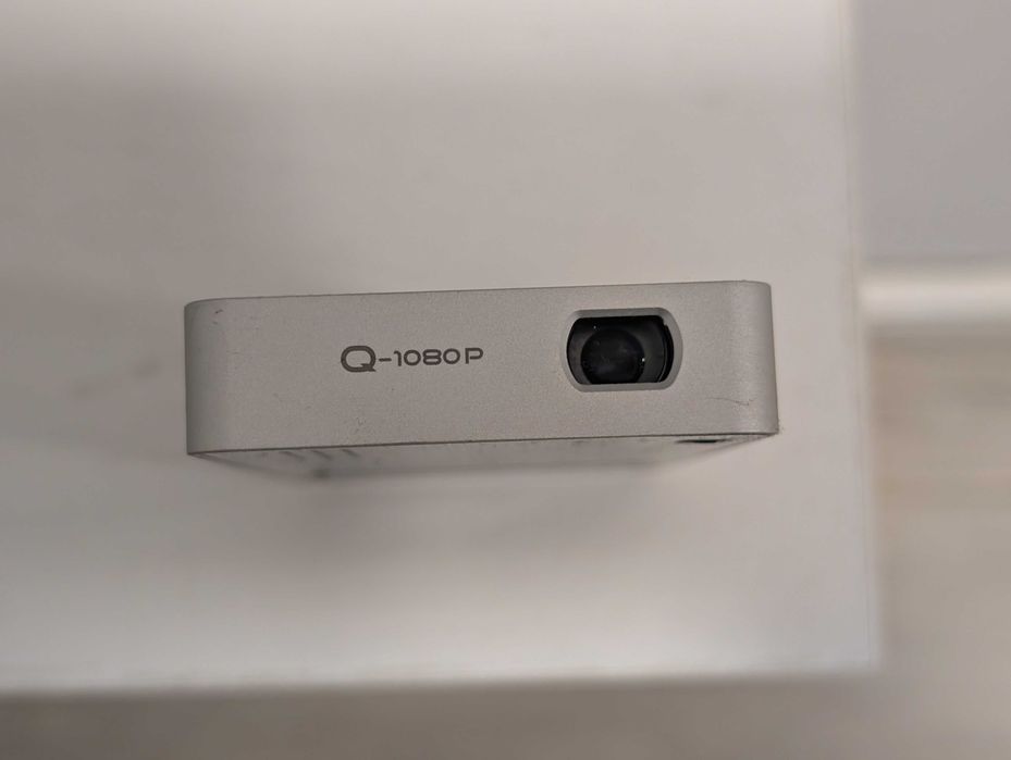 Джобен Видео Проектор PocketCinema Q20