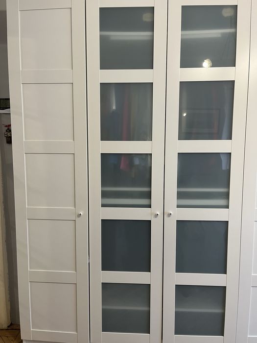 Dressing / dulap IKEA Pax alb, cu usi sticla