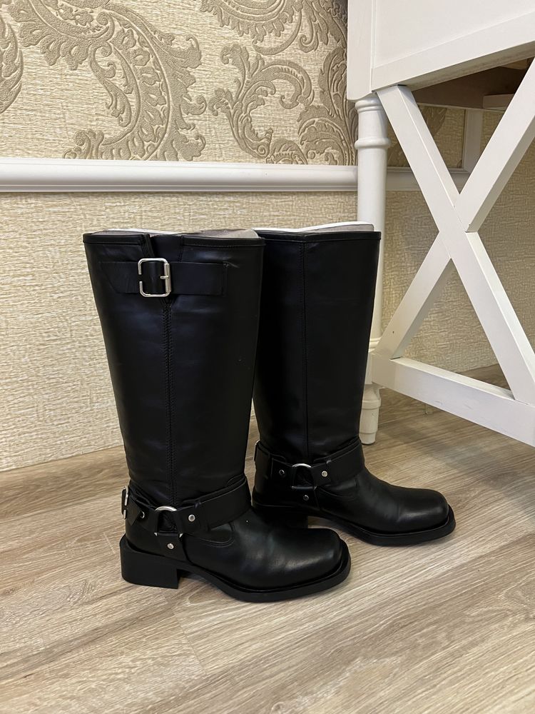 Кожаные сапоги Zara (Biker boots)